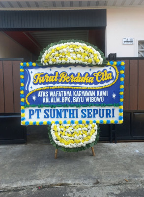 Papan Bunga Duka di Sipahutar