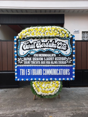 Papan Bunga Duka di Sipahutar